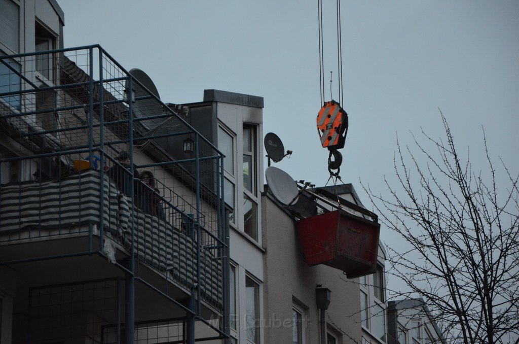 Feuer 2 Dachwohnung Koeln Severinswall Bayenstr P168.JPG